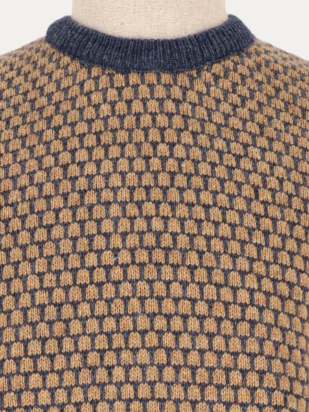 Camelowo-granatowy sweter z wełny szetlandzkiej we wzór NATURAL RACA
